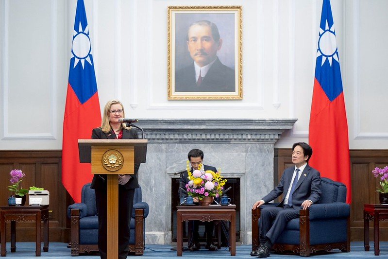 賴清德總統接見美國亞利桑納州鳳凰城市長　盼臺灣與鳳凰城穩健前行　開創更具前瞻性的交流與合作