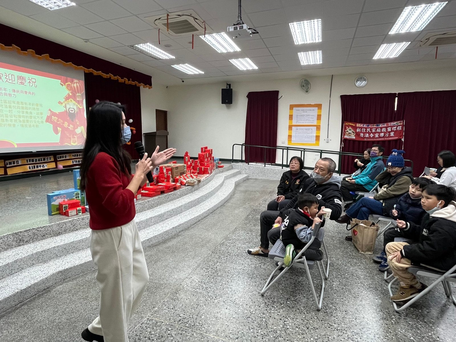 新住民一戶一菜回娘家，香蘭紅豆餅飄香過新年
